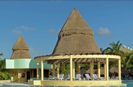 View of Gazebo at Iberostar Paraíso Maya Hotel
